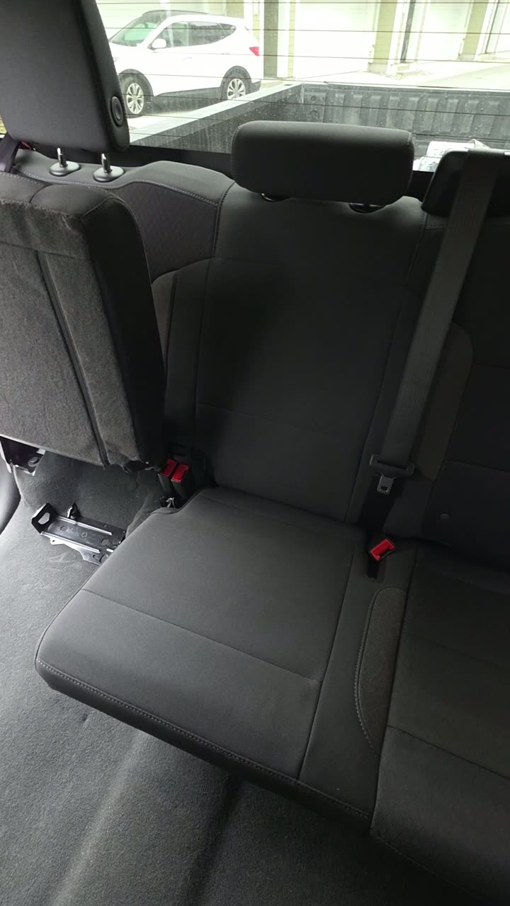 Rear bench before the detail